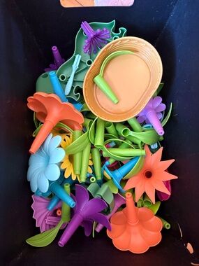Bright Floral STEM Building Set for Kids — Orange, Purple, Green, Blue